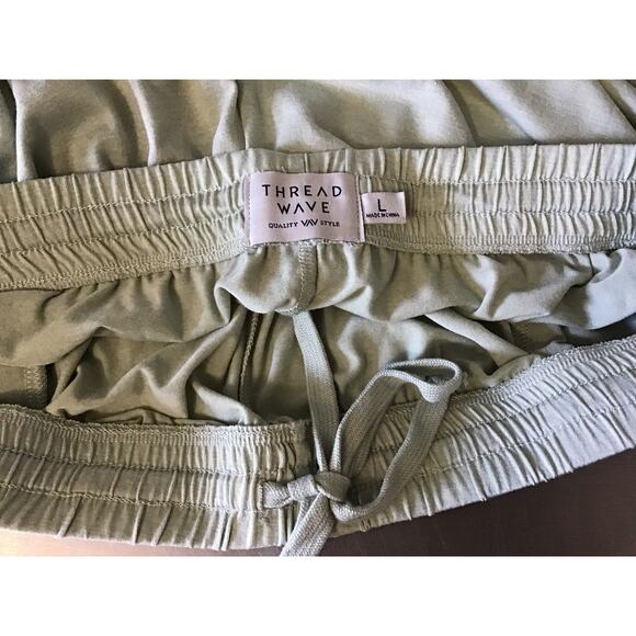 NWOT Thread Wave Cream and Green Shorts and Tee Pajama Set Large - Picture 10 of 12